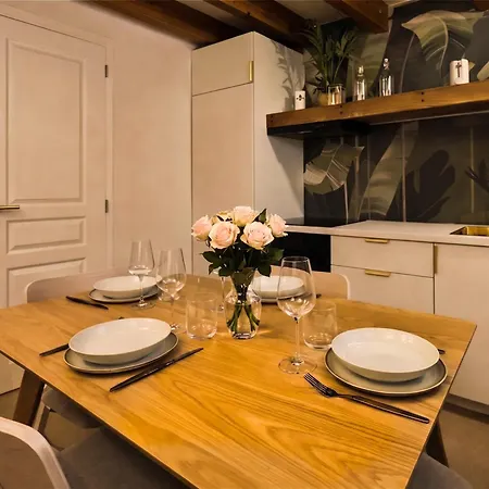 Atypique Sur 3 Niveaux En Centre-ville Appartamento *